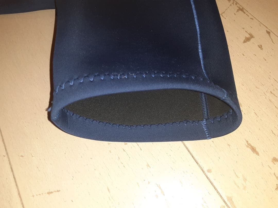 リップカール　ウェットスーツ　M・ML　ネイビー　ロングスリーブスプリング