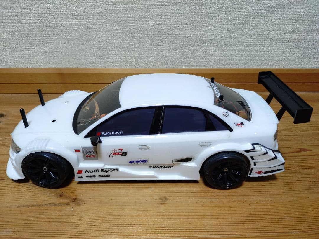 banana　　タミヤ　ta05　シャーシ　アウディA4　ボディ　メカ