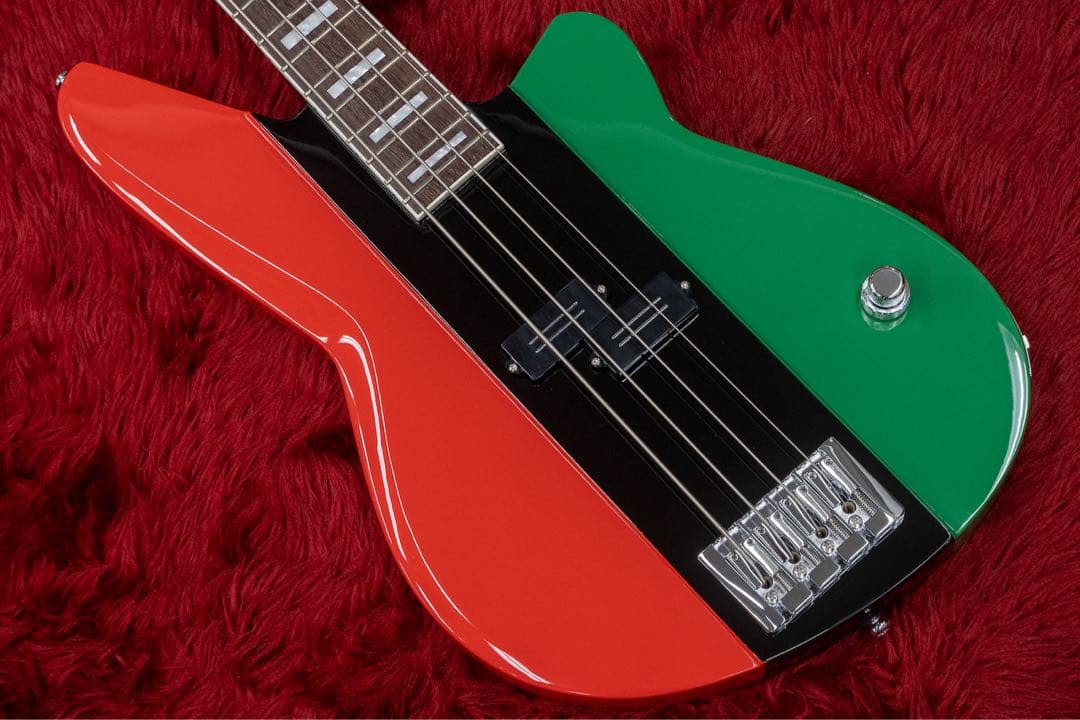 ベース Reverend Guitars MESHELLNDEGEOCELLO bass
