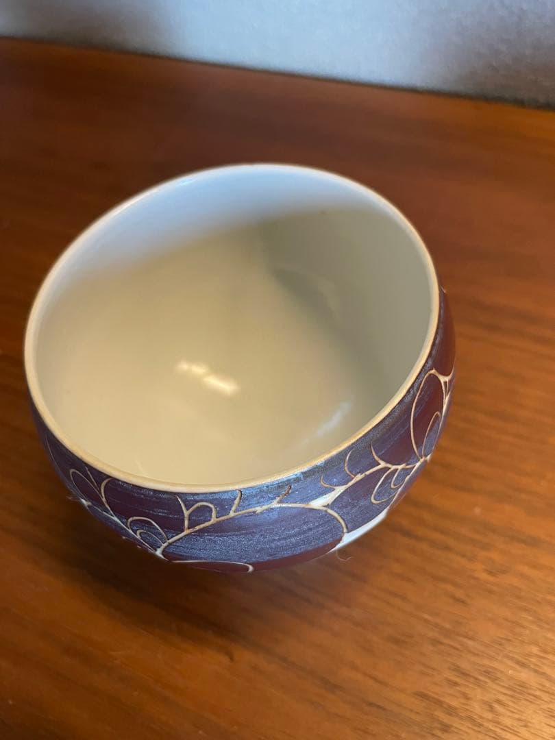 伊藤剛俊　初期　ブラウン掻き落とし　器