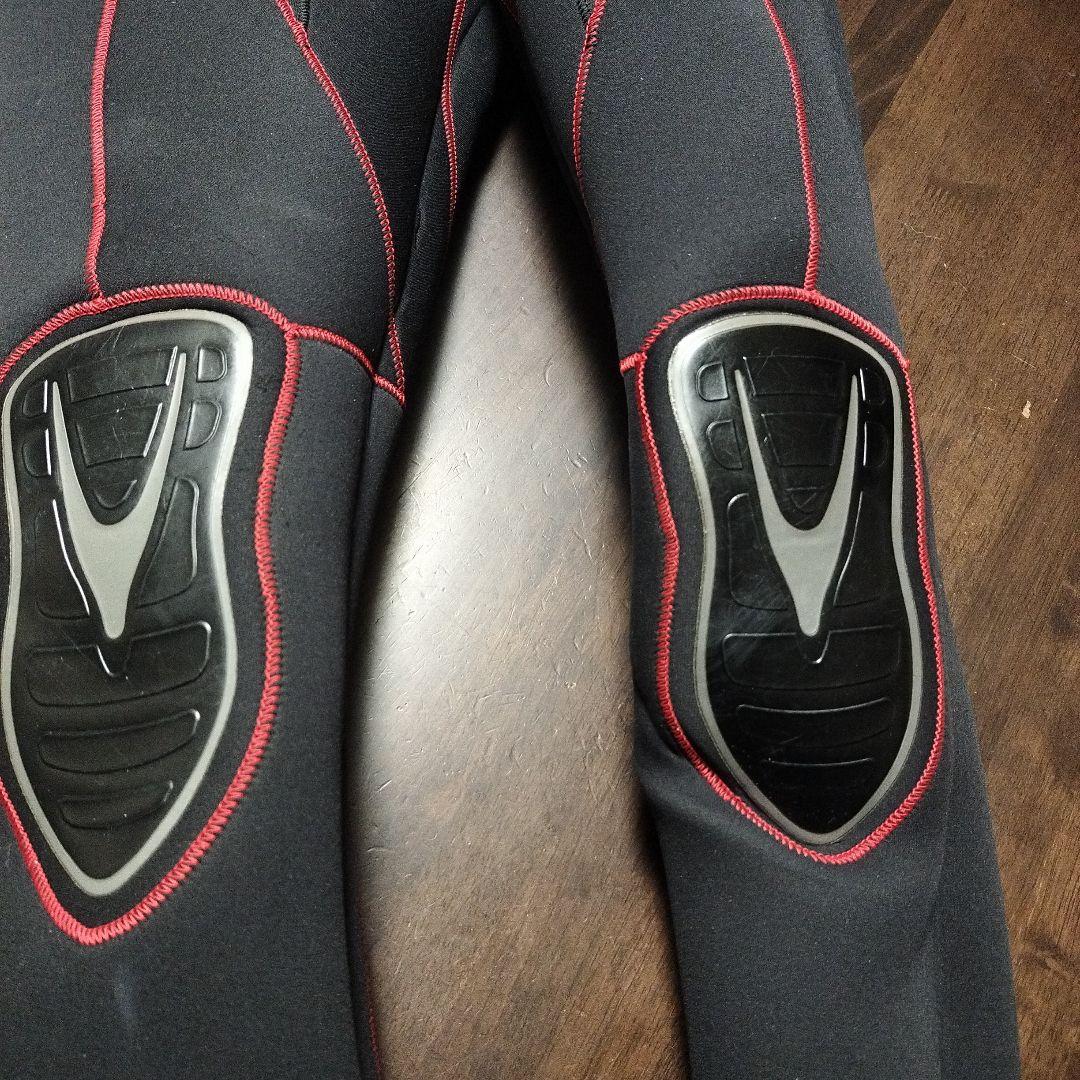 mobbys ウェットスーツ ブラック/レッド　5㍉　11A5（LL）レディース