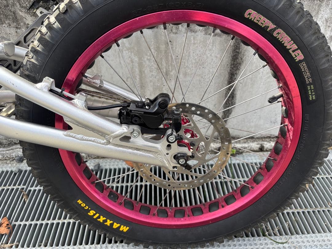 BIONIC　トライアル　２０インチ　　前後　油圧ブレーキ　中古　引き取りのみ