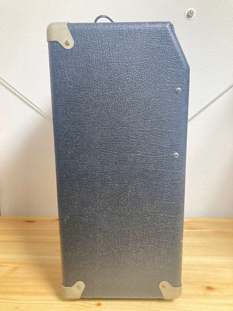 ☆Fender ベースアンプ Bassman BM-20CE CELESTION