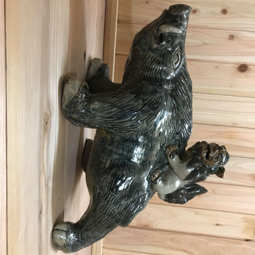 イノシシとシーサー