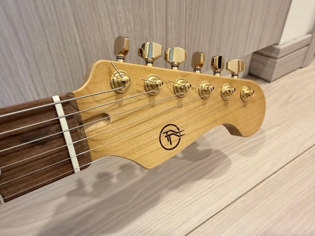 ギター MJT + true temperament Stratocaster