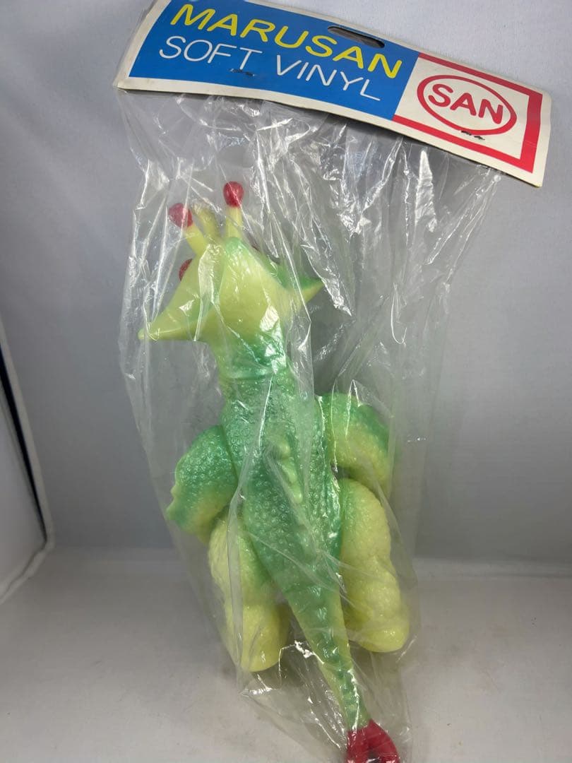 宇宙大怪獣　ギララ　イリサワ限定　蓄光成型＆赤目ver. マルサン