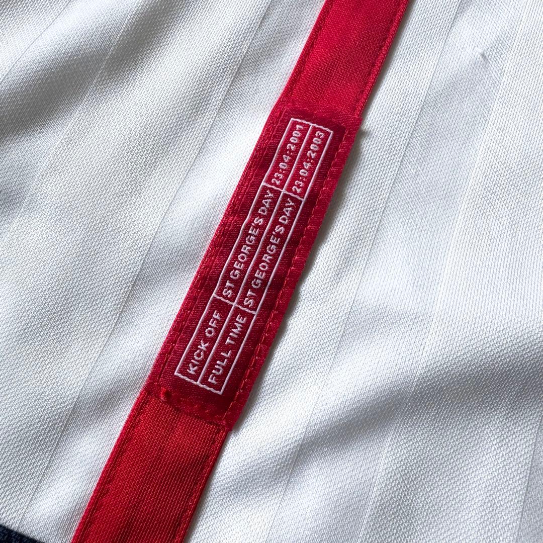 【正規品】デビッド・ベッカム ＃７ イングランド代表 2002W杯モデル