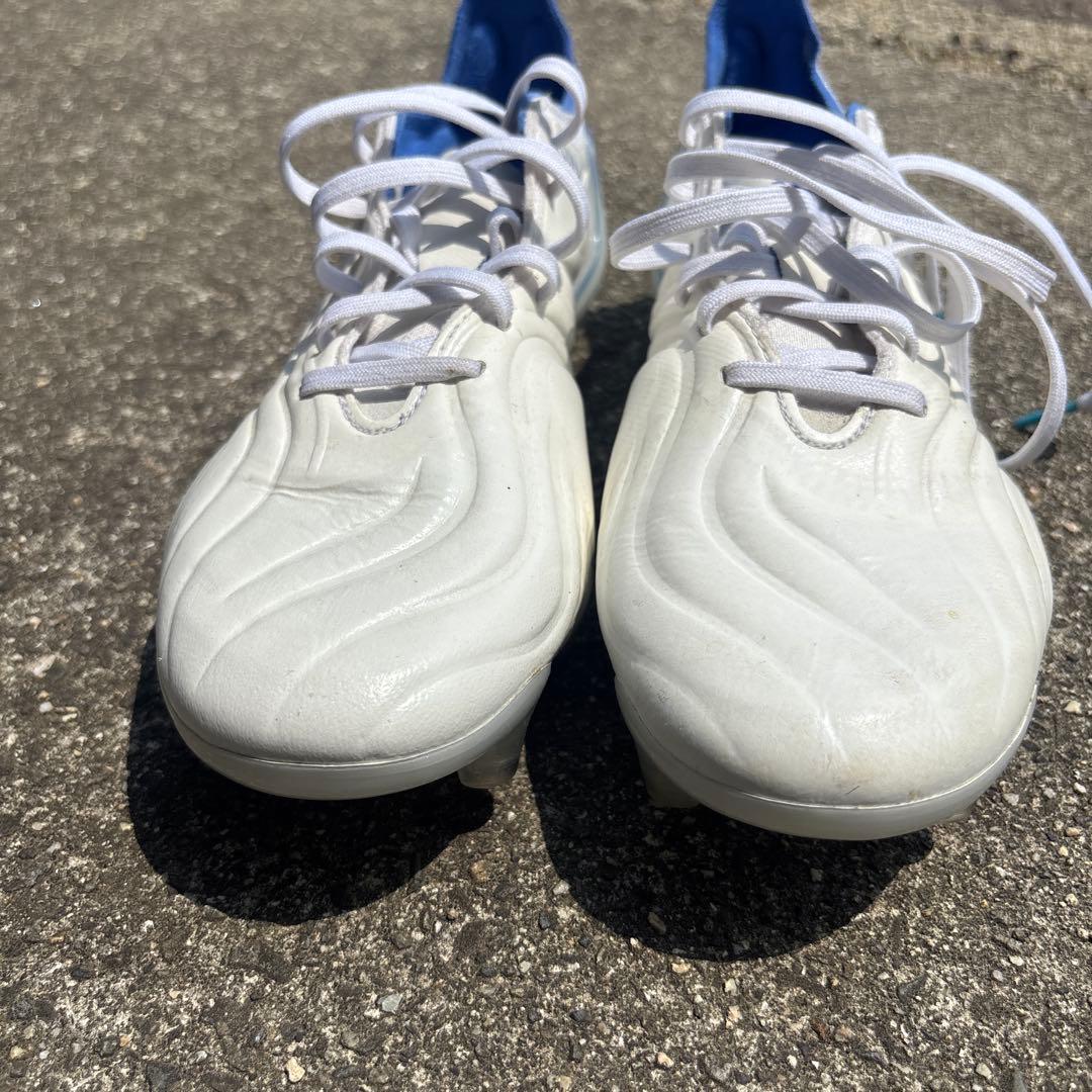 アディダスサッカースパイク コパ センス.1FG ホワイト×ブルー トップモデル