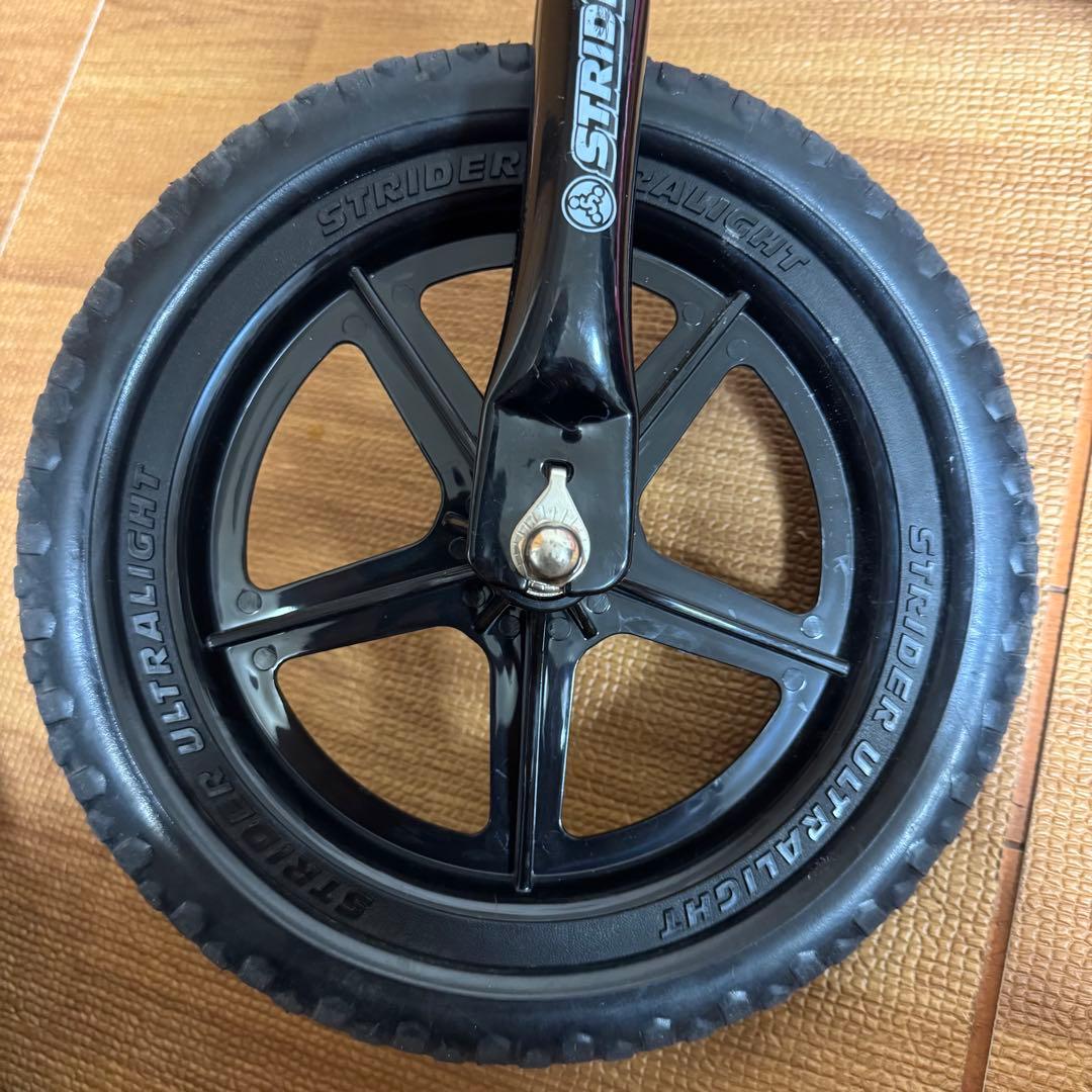 ストライダー STRIDER スポーツ　モデル 12インチ　ピンク