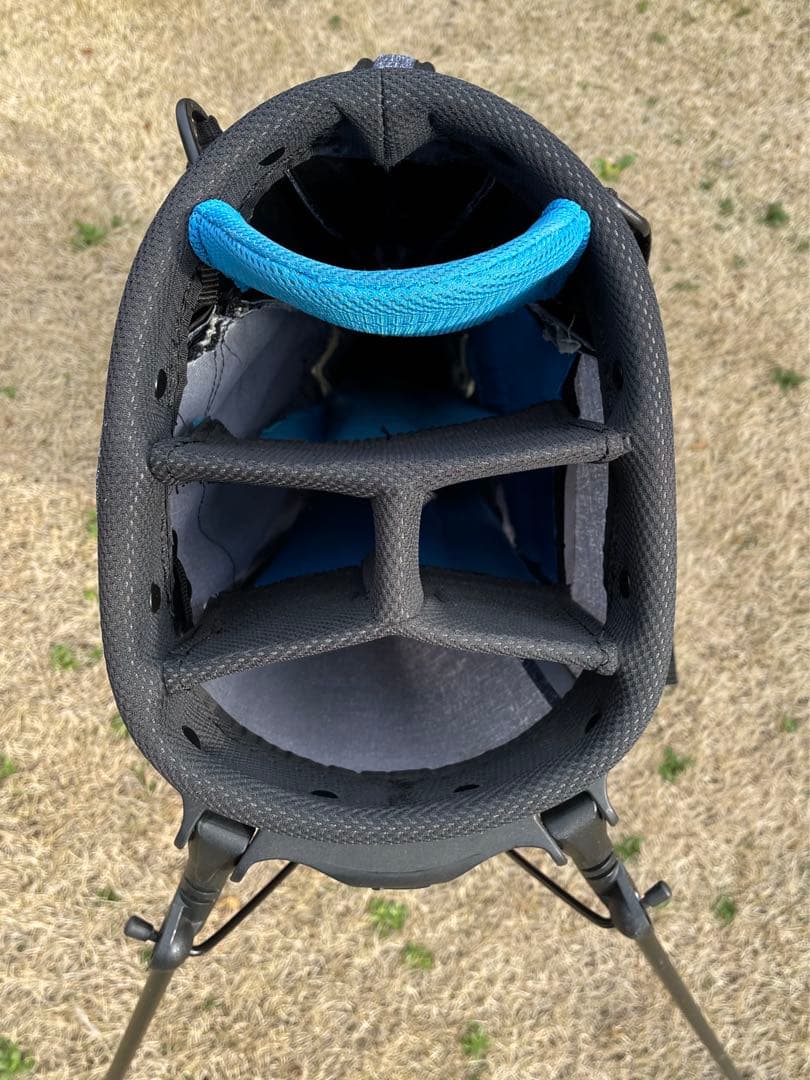 NIKE 　ナイキ　軽量　スタンド キャディバック