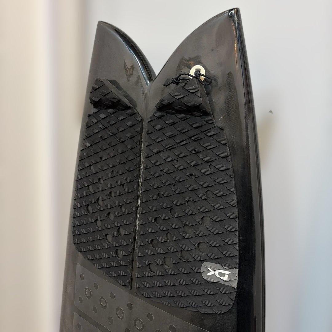 肉まん　訳ありNITROサーフボードレトロツイン5'8キャプテンフィン付き