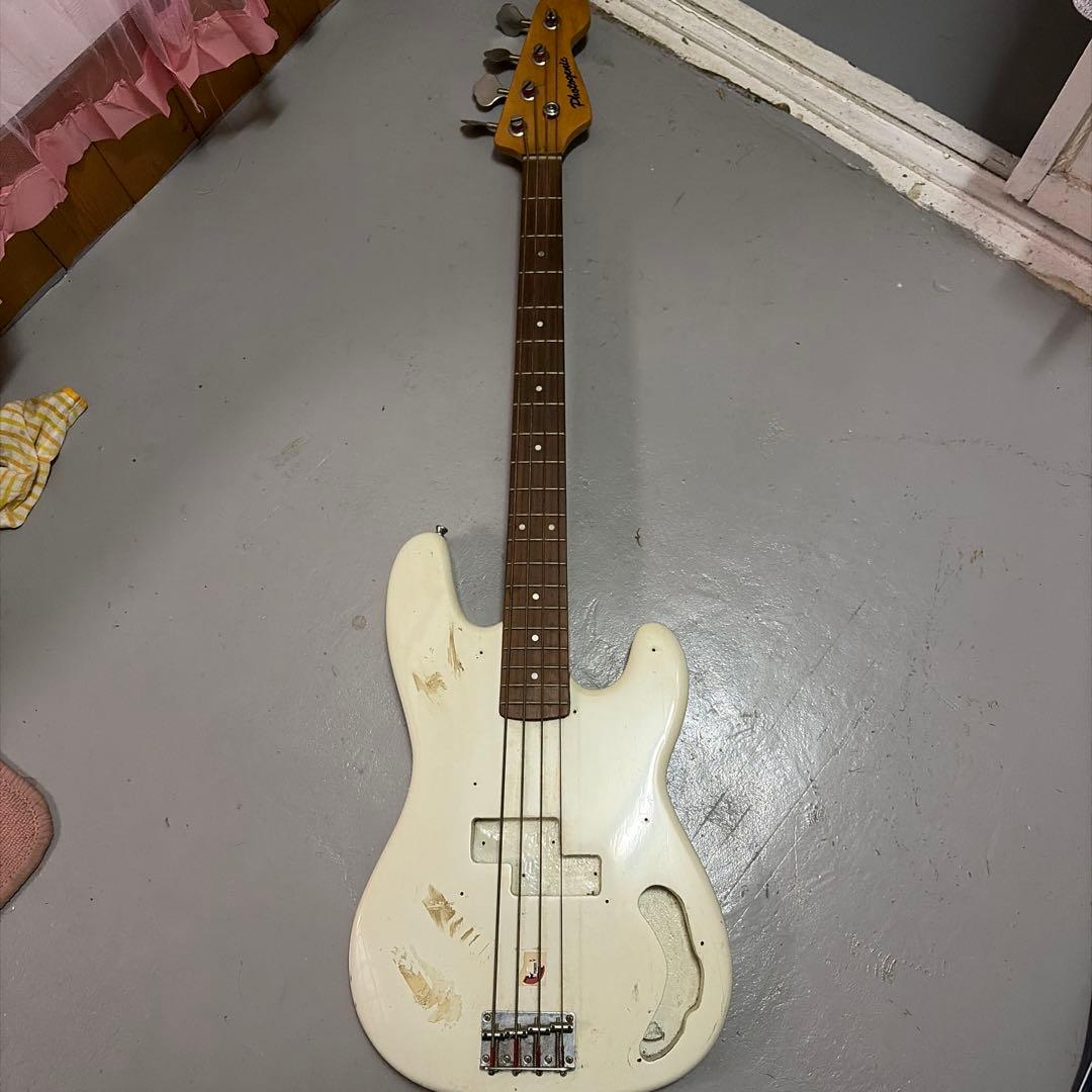 Phatogenic エレキベース ホワイト