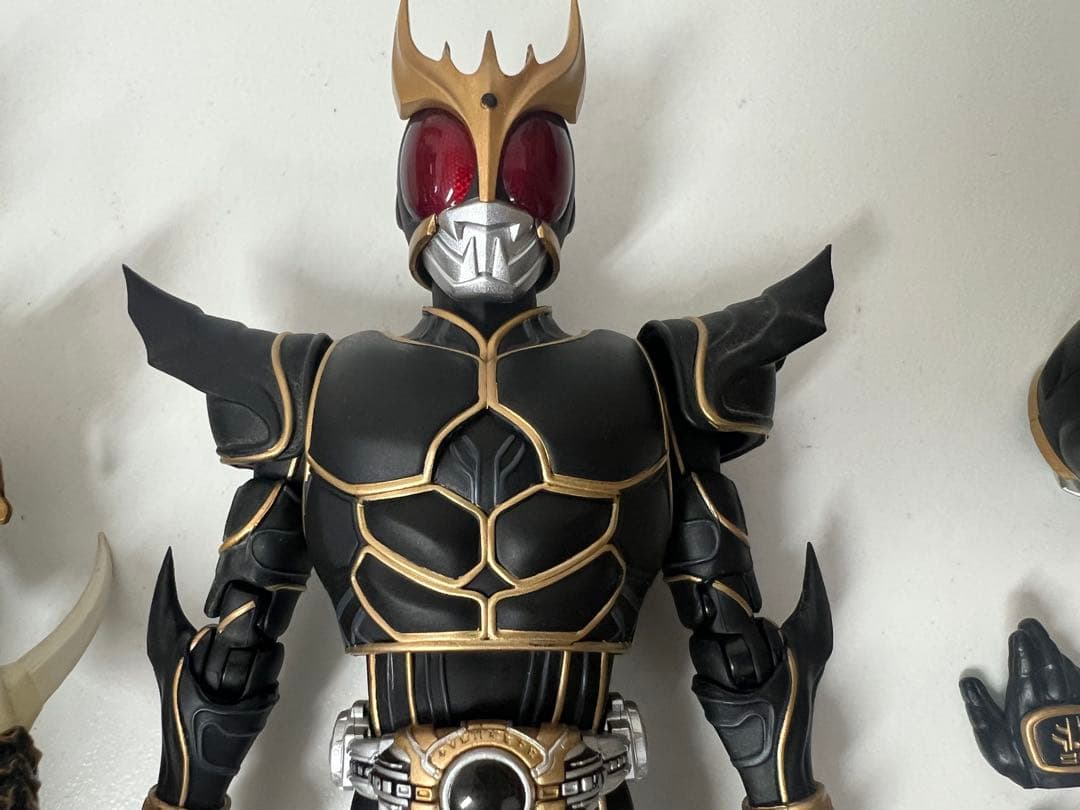 真骨頂 仮面ライダークウガ ン・ダグバ・ゼバ フィギュアーツ