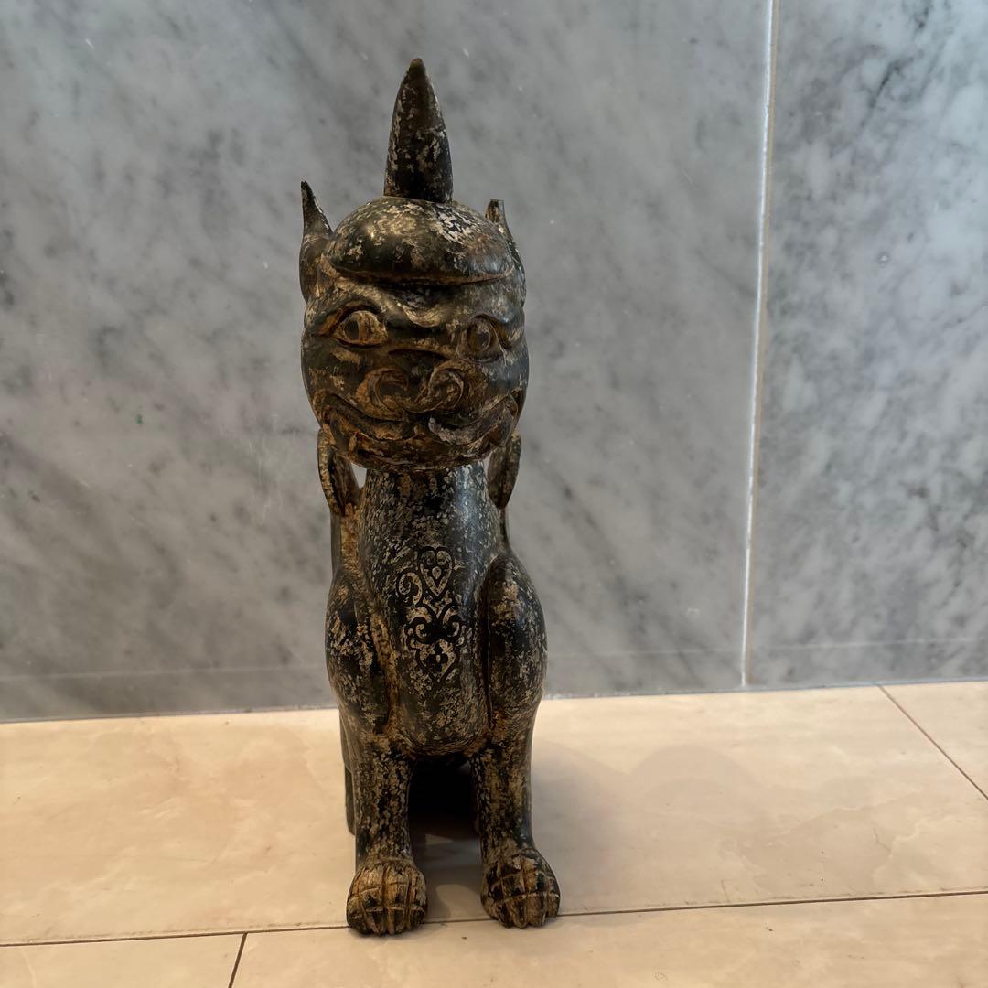 中国アンティーク　威厳のある姿が美しい幸運を呼び込む霊獣、麒麟の石製オブジェ