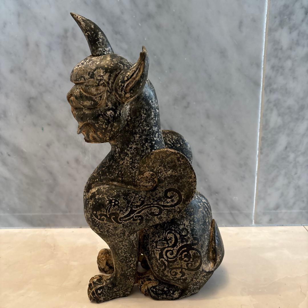 中国アンティーク　威厳のある姿が美しい幸運を呼び込む霊獣、麒麟の石製オブジェ