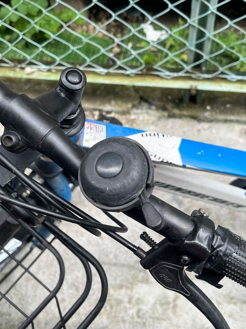 引き取り限定 自転車 子供 多分22サイズ