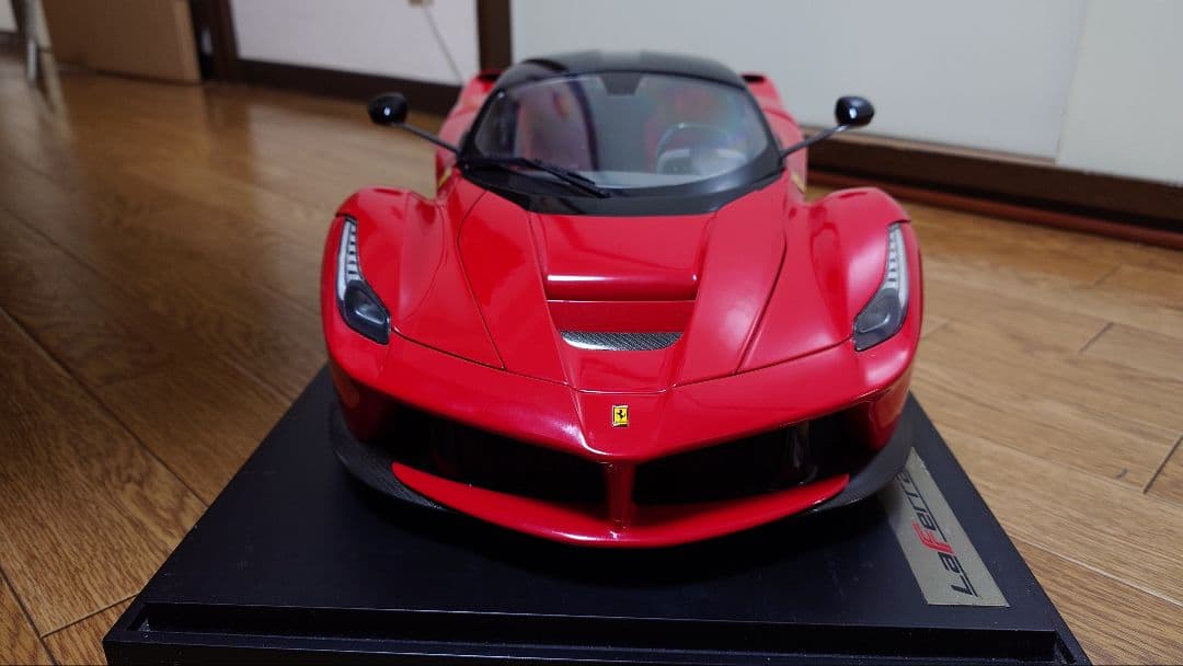 hachette La Ferrari 1/8スケール ラフェラーリをつくる