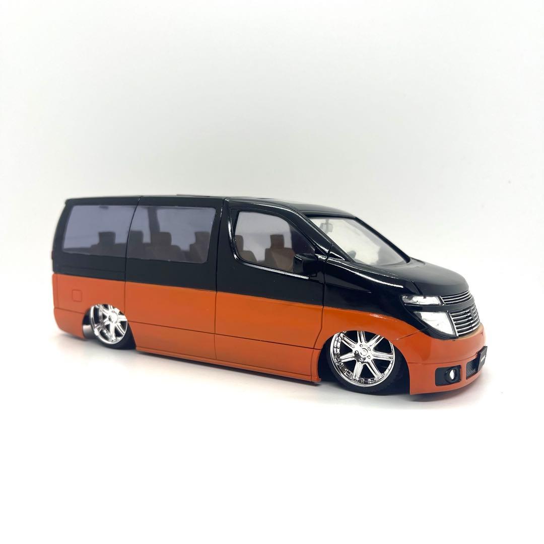 孝明　【完成品】フジミ 1/24 エルグランド トラッキンカスタム