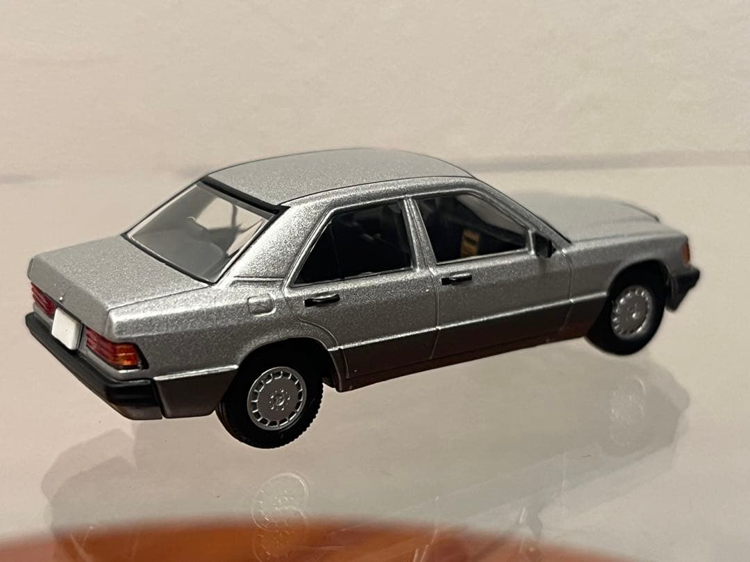 トミカリミテッドヴィンテージネオ メルセデス ベンツ 190E