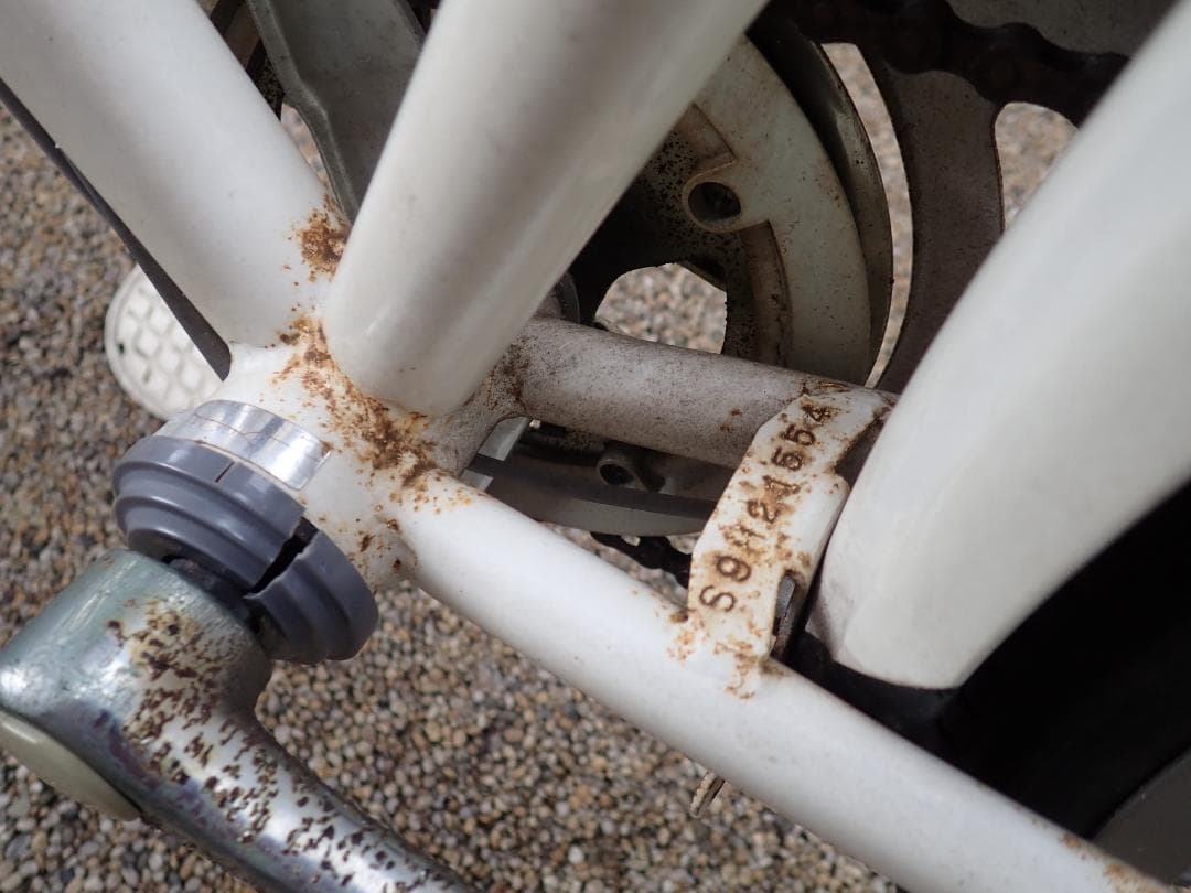 自転車　ママチャリ　ままちゃり　白色ホワイト　SHIMANO　２７インチ