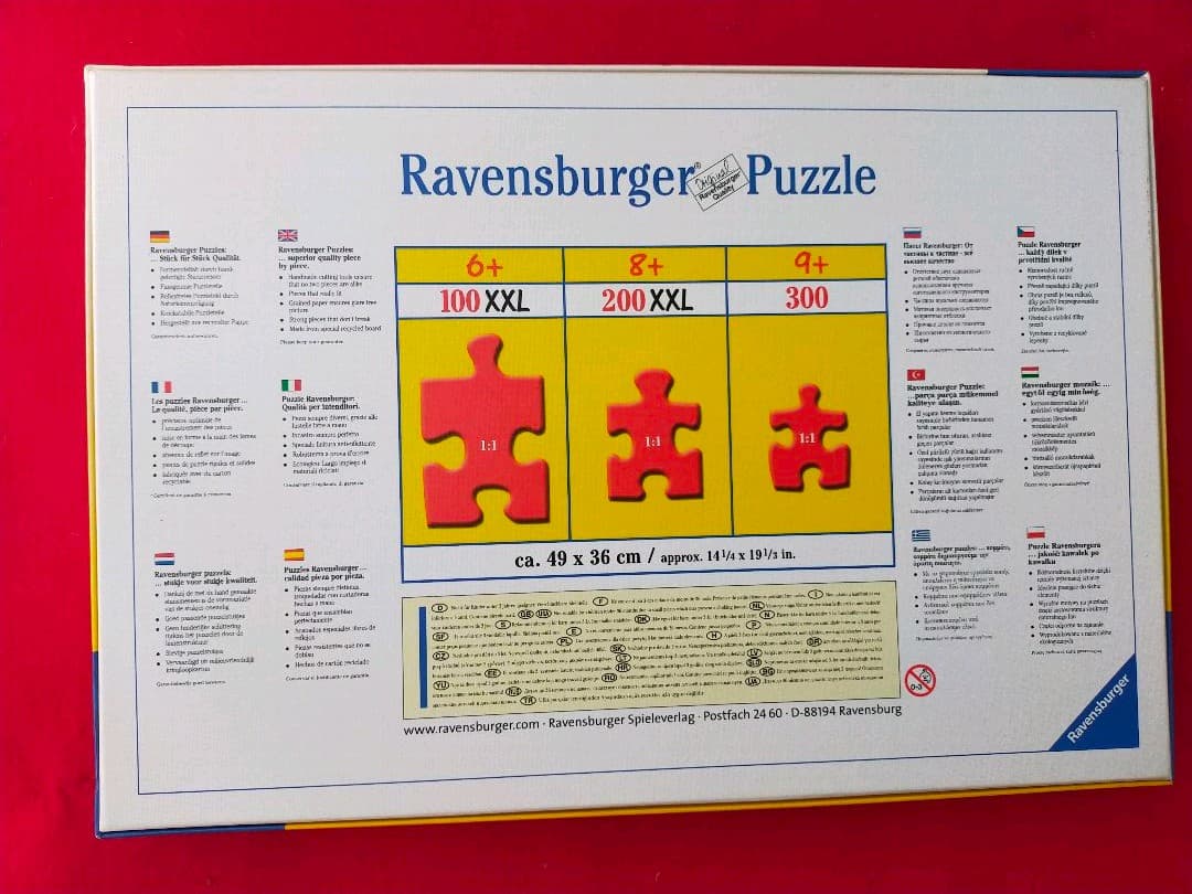 ラベンスバーガー　子どもたちの1年　ドイツ 300　パズル