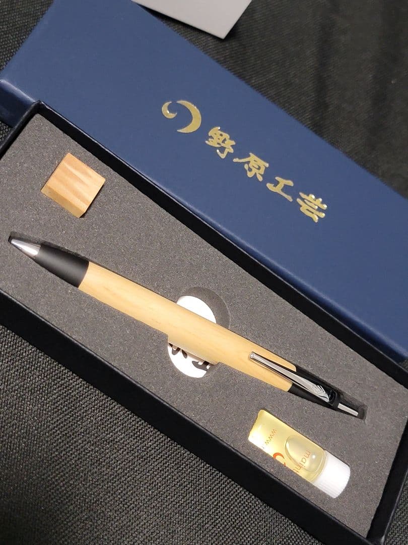 新品　野原工芸　アカマツ（月山松）ボールペン　シルバー金具