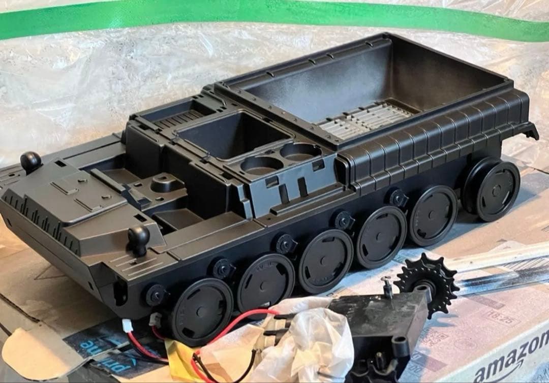 WPL E-1 1/16 新品 塗装 再組立て 金属履帯 1台制作中