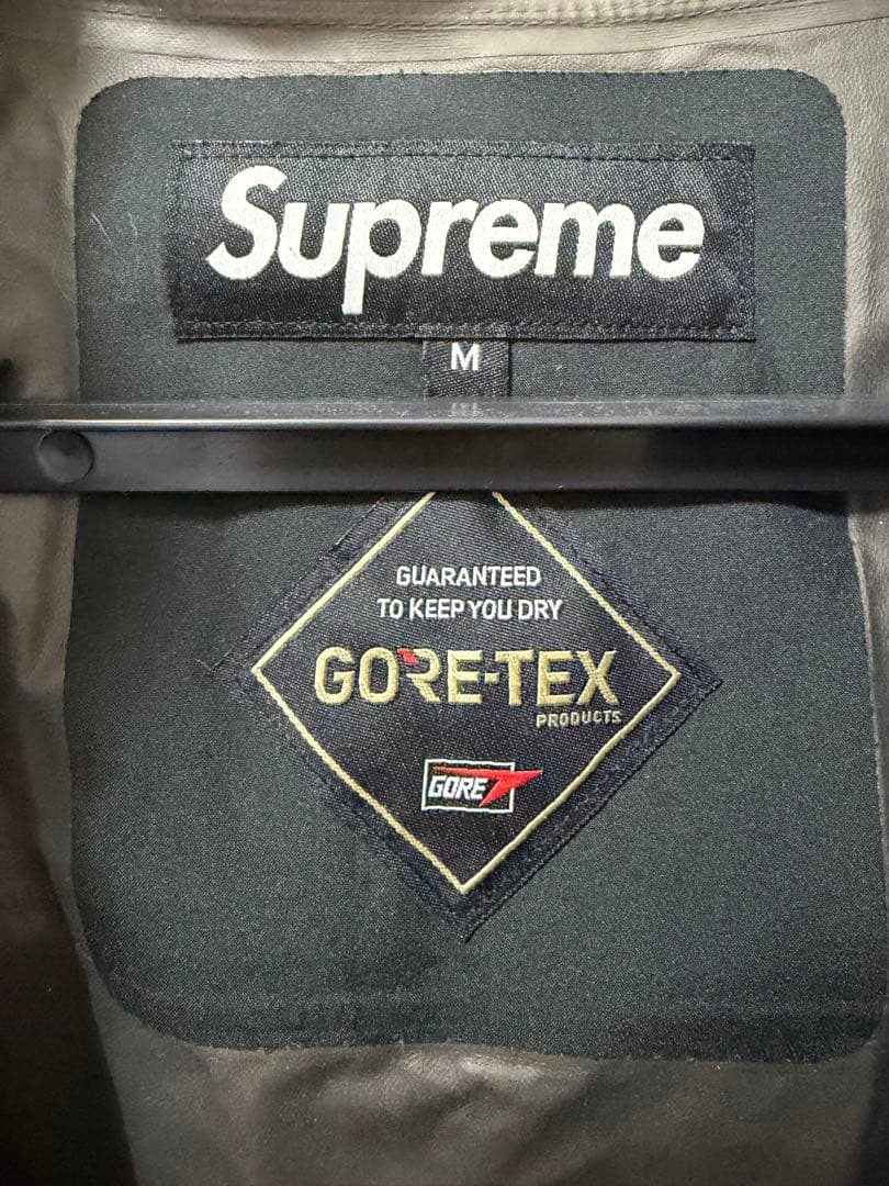 シュプリーム　Supreme GORE-TEX PACLITE Suit