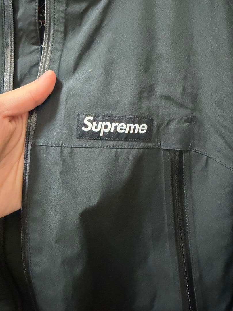 シュプリーム　Supreme GORE-TEX PACLITE Suit