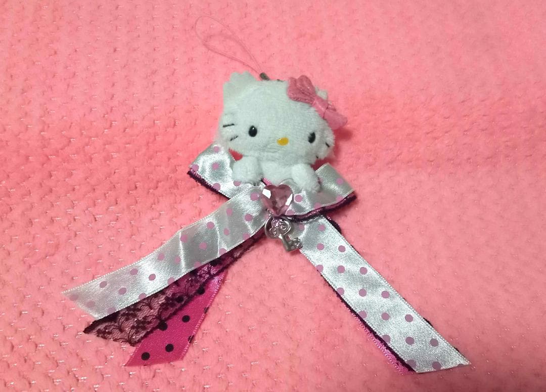 【希少】チャーミーキティ　リボンキーホルダー　ストラップ