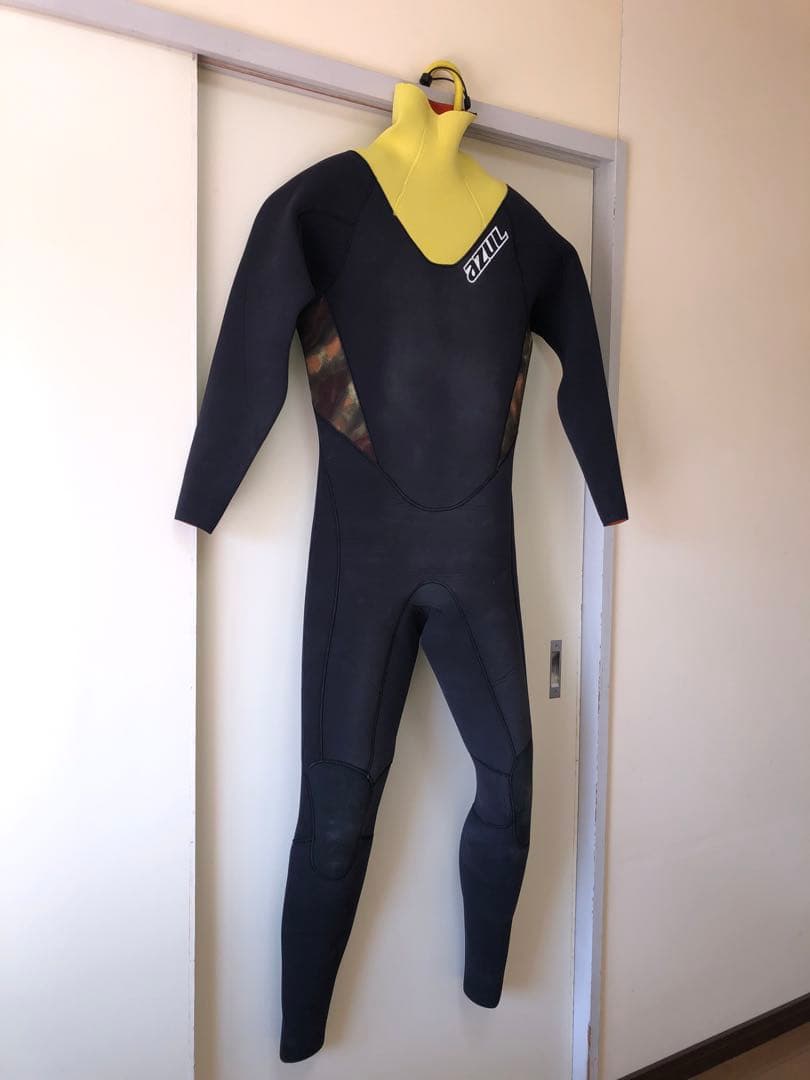 【サイズが合えばお買い得）azul セミドライ　5ミリ3ミリ　サイズML MB