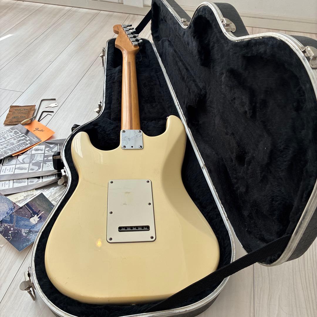 もやしマシマシ　fender アメスタストラトキャスター1995年製