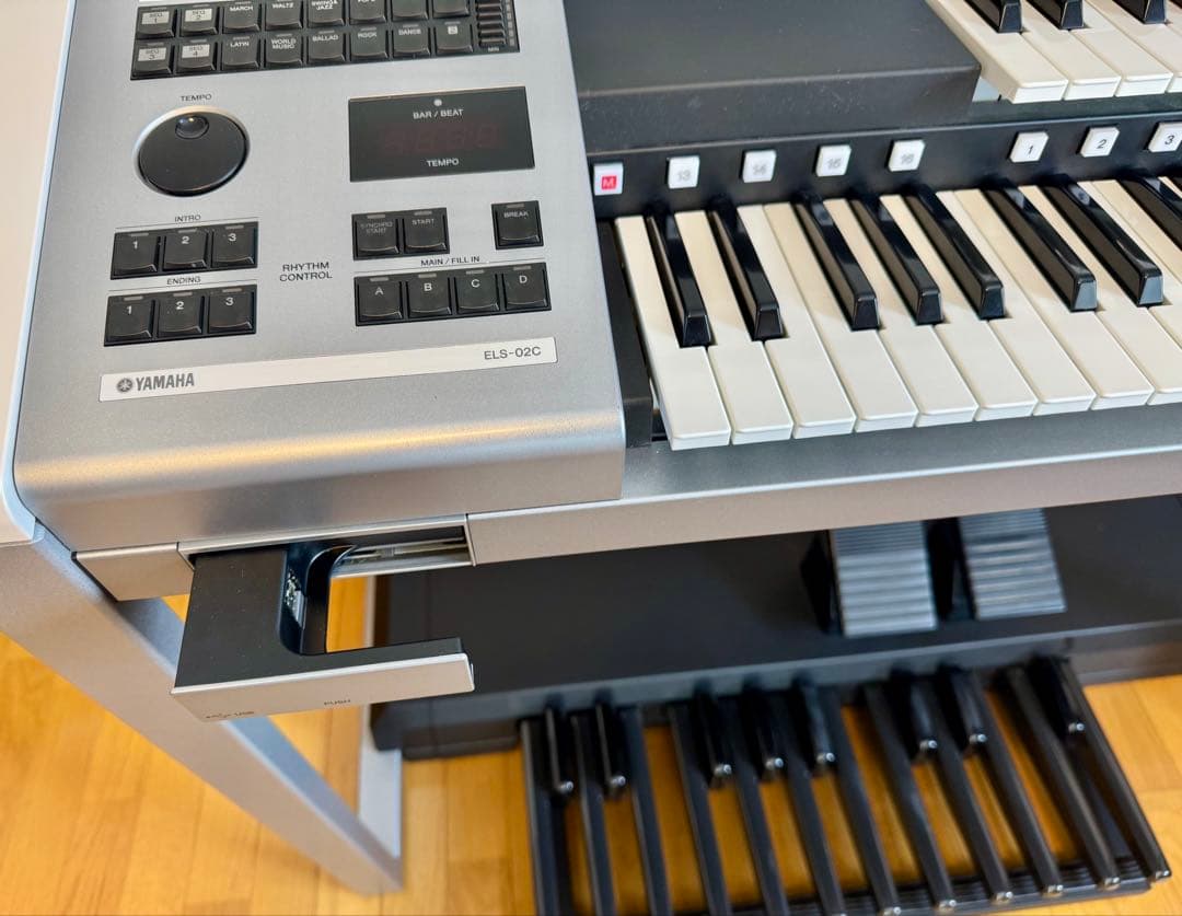 鍵盤楽器 Yamaha Electone STAGEA ELS-02C