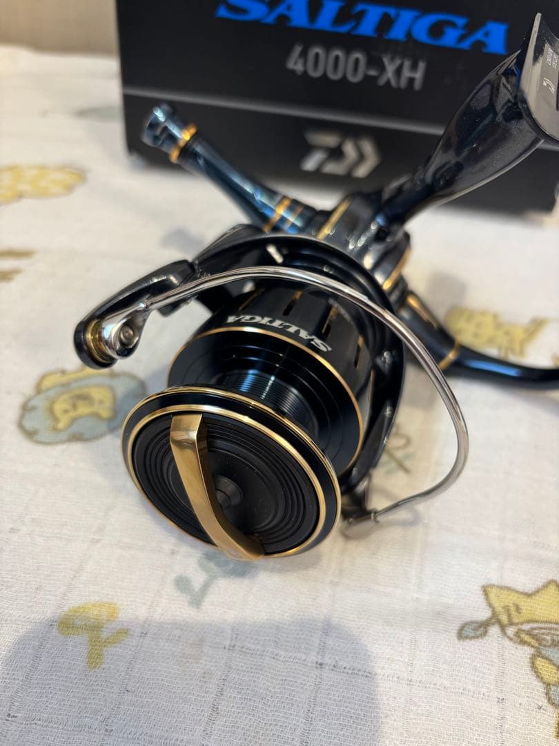 23ソルティガ 4000XH 実釣未使用。