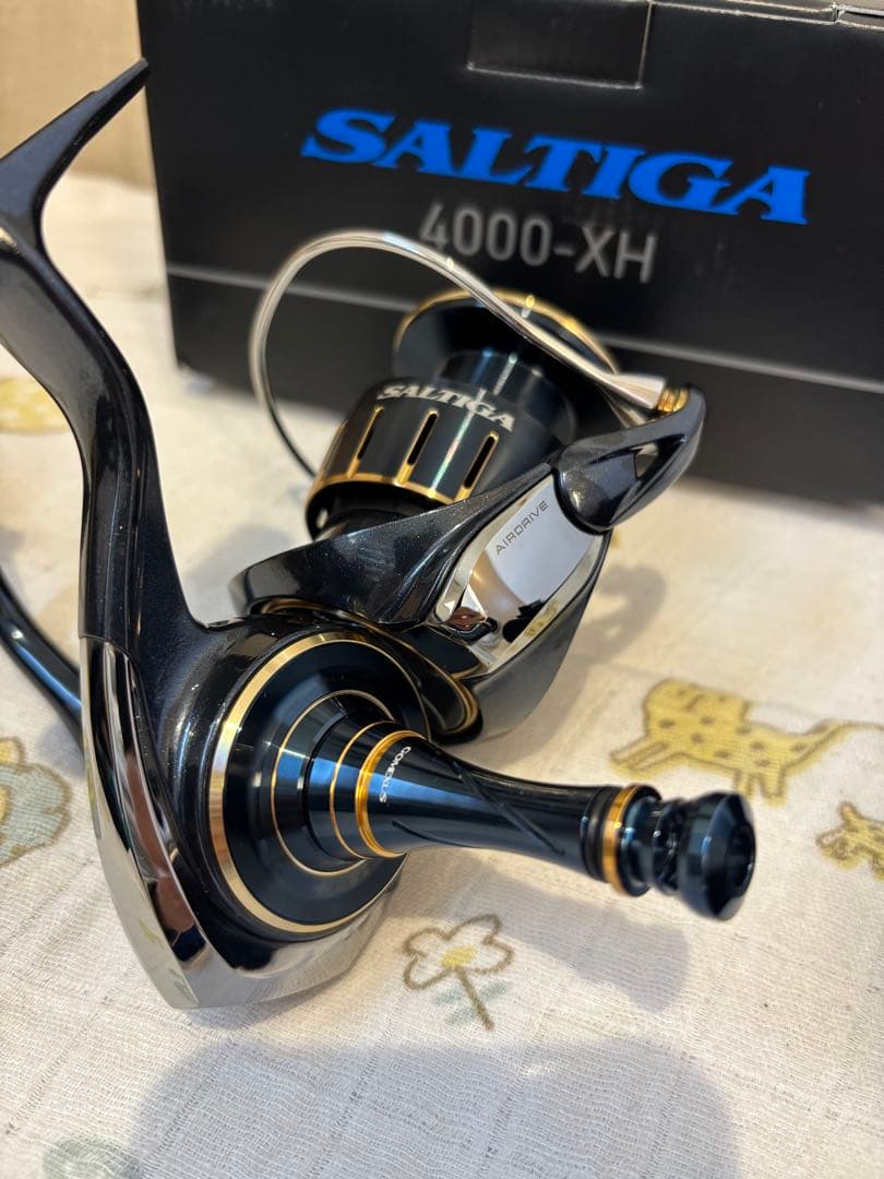 23ソルティガ 4000XH 実釣未使用。