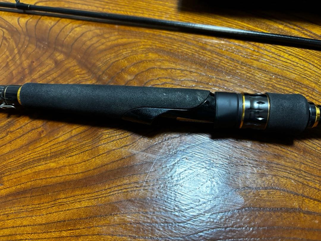 ダイワ　モアザン　エキスパート　AGS 98ml 美品