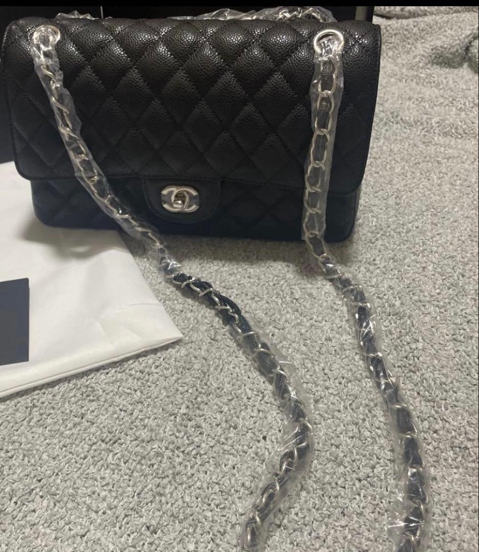 CHANEL ダブルチェーン　フラップバッグ　キャビアスキンシルバー
