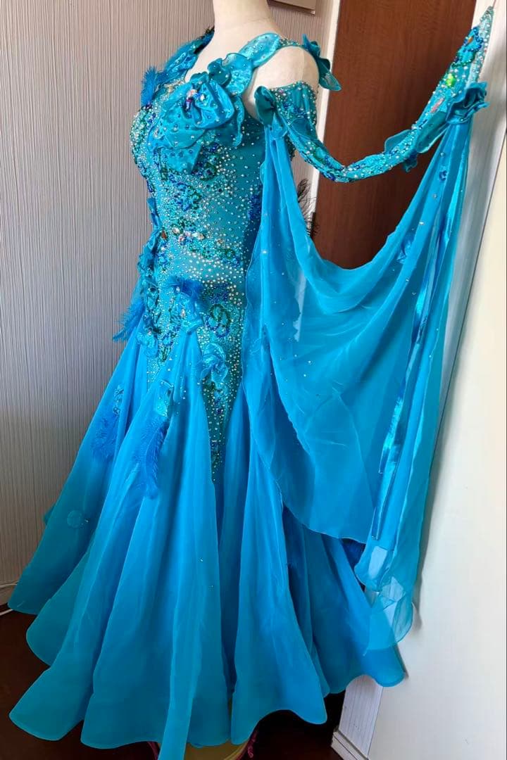 期間限定大幅セール❣️社交ダンスドレス　　タカダンス　ブルー　Ｍ