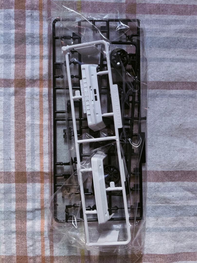 アオシマ 頭文字D 1/24 AE86 トレノ w/藤原拓海フィギュア