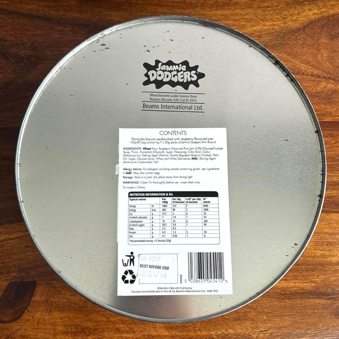 Jammie Dodgers イギリス　缶 ハートジャム　ビスケット
