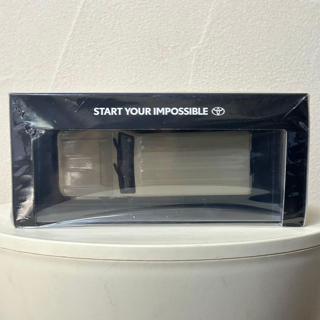 未開封 ランドクルーザー70 色見本 ミニカー 1/30サイズ ベージュ 非売品