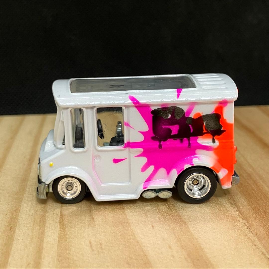 1/64 PEACE MAKER BREAD BOX ホットウィール