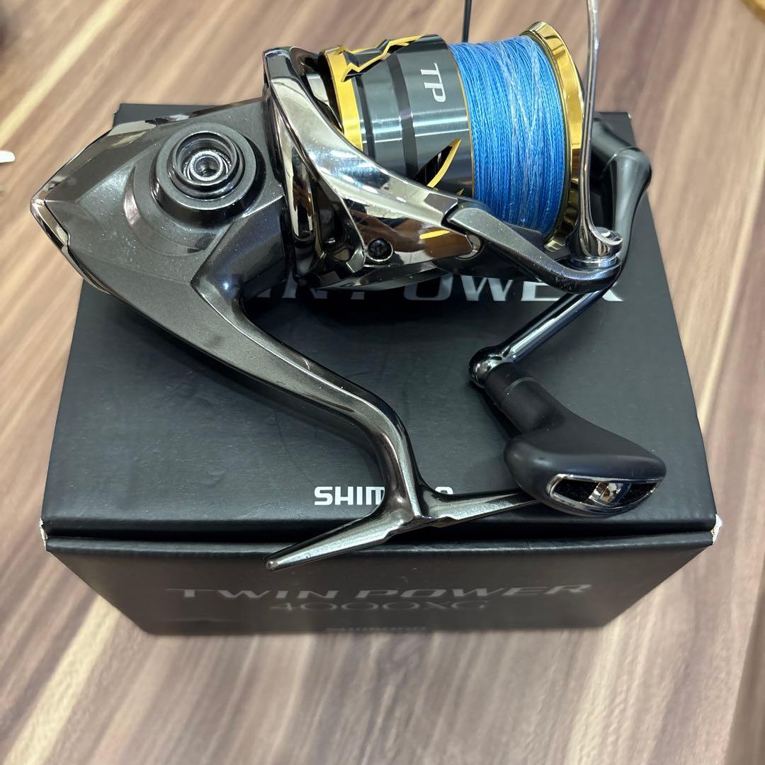 L*-様 シマノ　20ツインパワー　4000XG スピニングリール