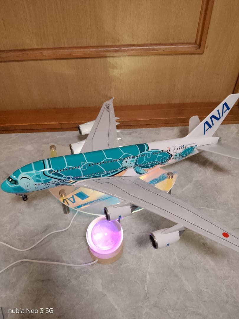 ④1/8着New エアバス A380 ディスプレイ模型完成品