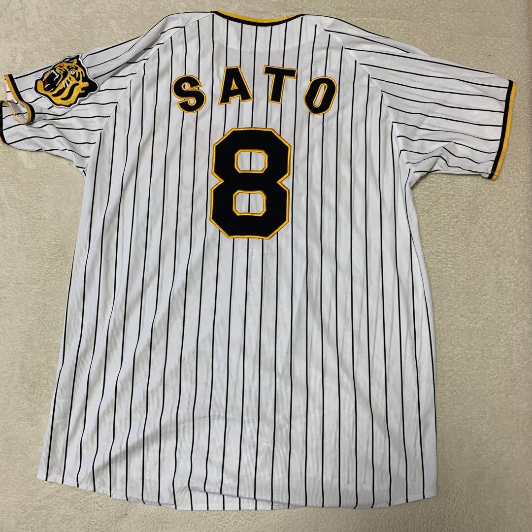 阪神タイガース　佐藤輝明　ユニフォーム 背番号8 サイズXO MIZUNO