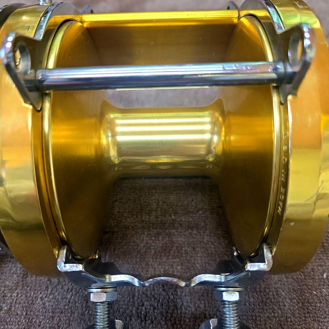 PENN International 80 両軸リール