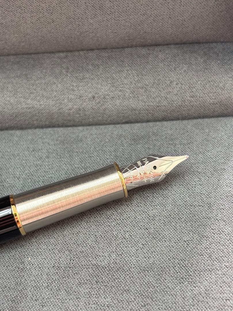 パーカー 万年筆 ソネットプレミアム メタル＆ブラックGT 細字　18K