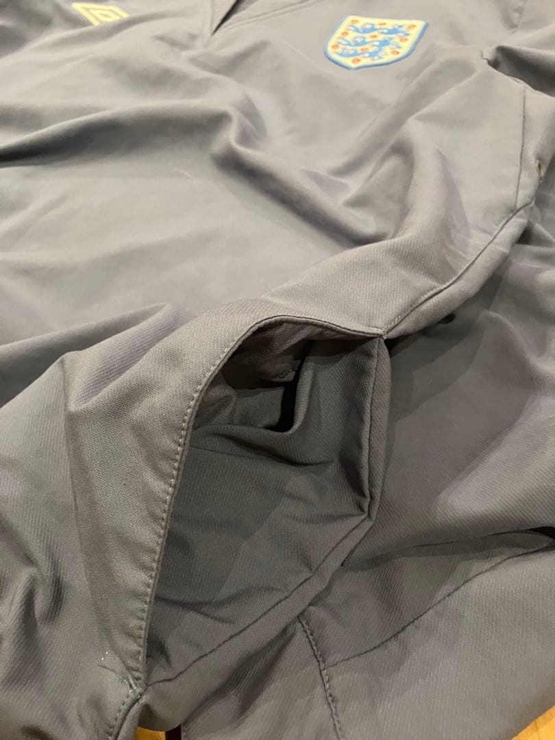 【希少_好色】在原みゆ紀 UMBRO×イングランド代表/ドリルトップ/L