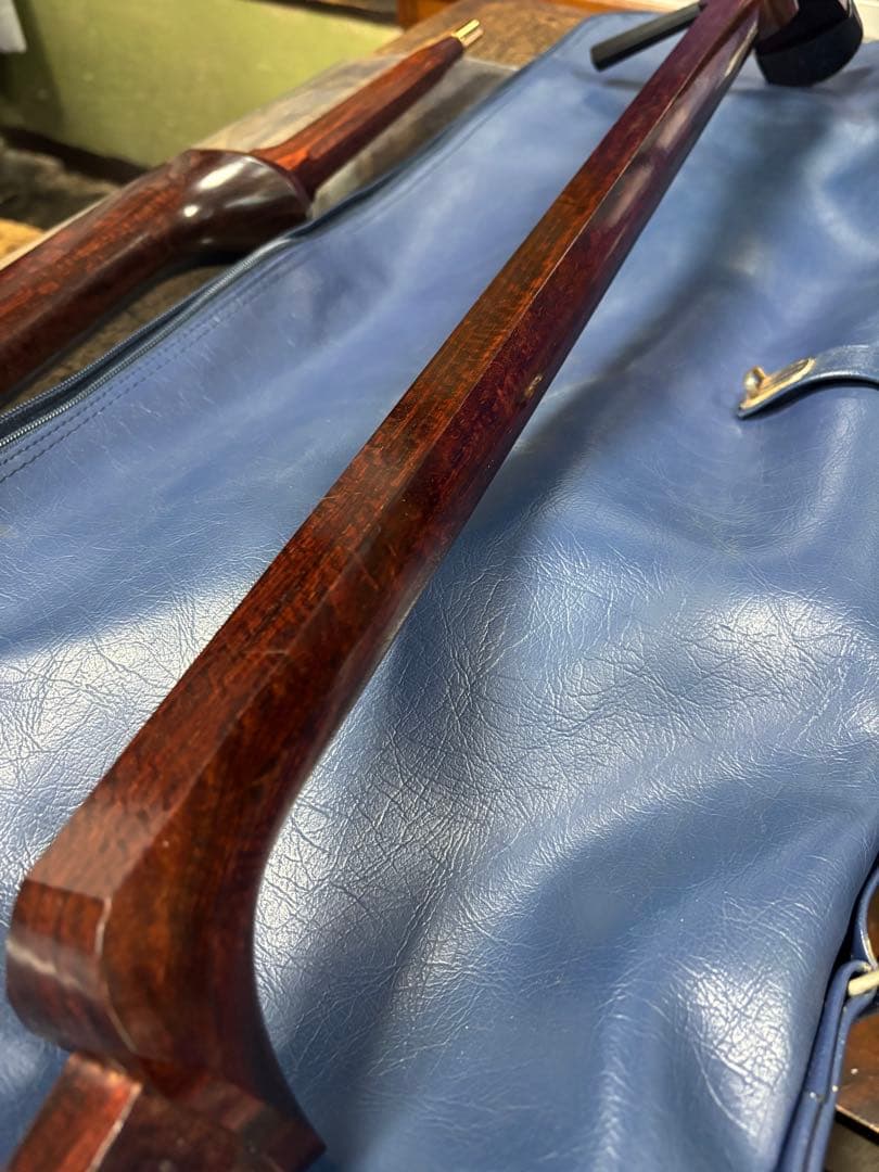 1.5寸短 金細二本溝子持ち綾杉胴 民謡三味線