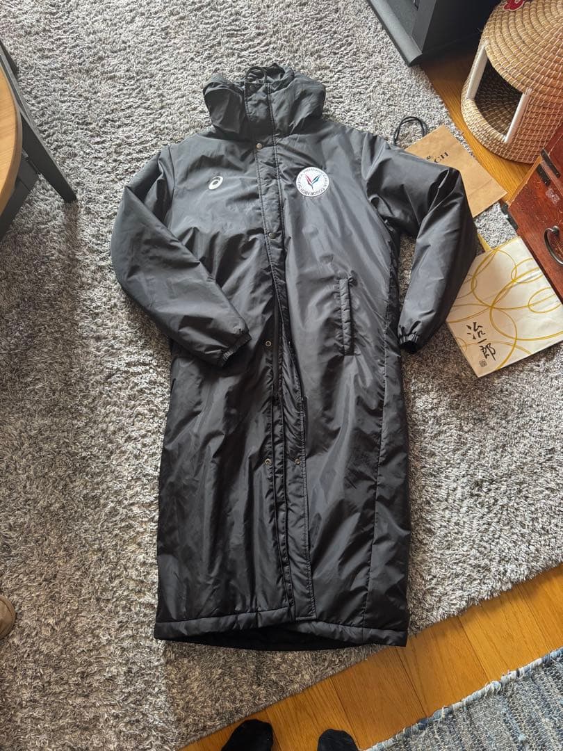 サッカー　山梨学院　ベンチコート